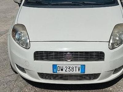 Usata Fiat Grande Punto 90 CV (66 kW) 2009 Utilitaria