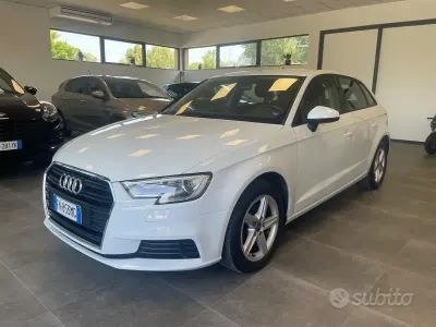 Usata Audi A3 Business 150 CV (110 kW) 2018 Bianco Berlina