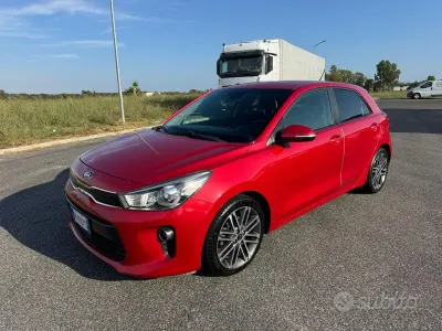 Occasion Kia Rio 90 PK (66 kW) 2017 Rood Sedan
