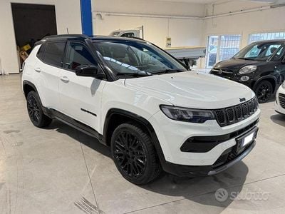 Usata Jeep Compass 240 CV (176 kW) 2023 Bianco metallizzato SUV