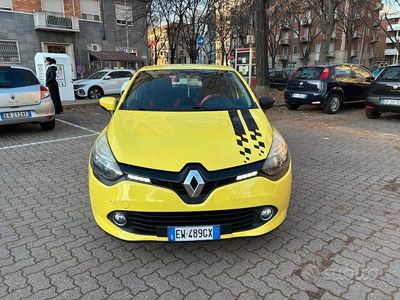 Usata Renault Clio IV 73 CV (53 kW) 2014 Giallo Berlina