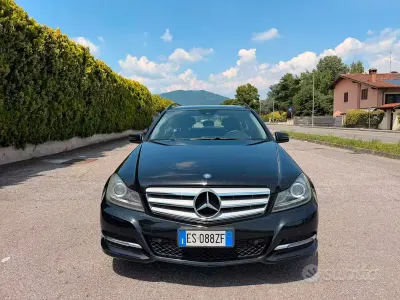 Usata Mercedes C220 170 CV (125 kW) 2013 Nero Station wagon