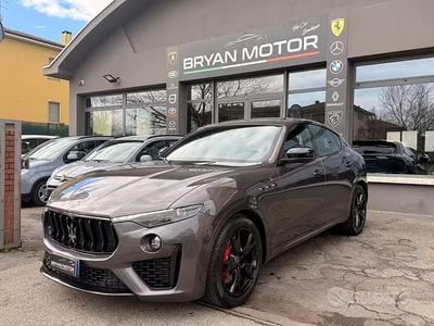 Begagnad Maserati Levante 430 HK (316 kW) 2022 Grå SUV