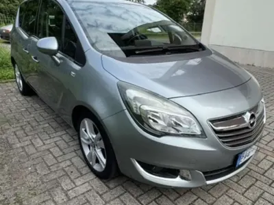 Usata Opel Meriva Cosmo 110 CV (80 kW) 2014 Monovolume