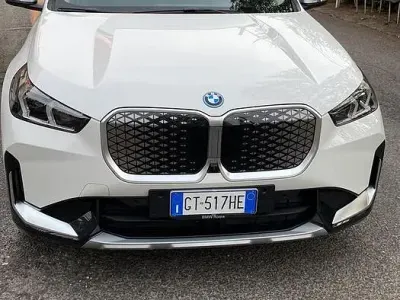 Usata BMW iX1 103 kW (141 CV) 2024 Bianco SUV
