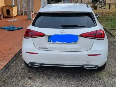 Usata Mercedes A180 Business 116 CV (85 kW) 2022 Bianco Berlina