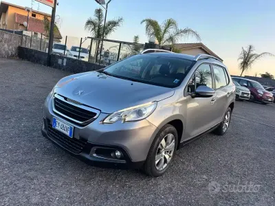Usata Peugeot 2008 92 CV (67 kW) 2015 Grigio SUV