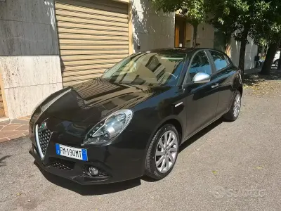Usata Alfa Romeo Giulietta 120 CV (88 kW) 2018 Nero Utilitaria