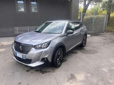 Używany Peugeot 2008 Allure 110 KM (80 kW) 2022 SUV