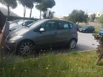 Usata Mercedes A180 75 CV (55 kW) 2009 Grigio Berlina