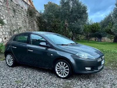 Usata Fiat Bravo 120 CV (88 kW) 2011 Utilitaria