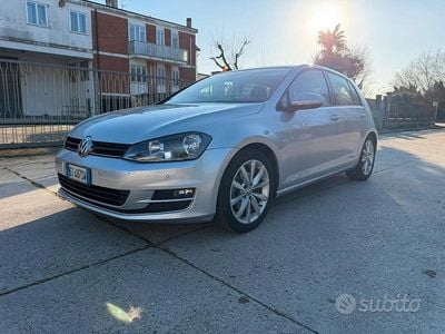 Usata VW Golf VII Highline 122 CV (89 kW) 2014 Berlina