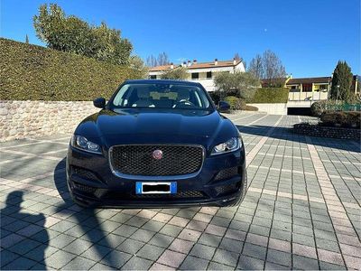 Usata Jaguar F-Pace Prestige 180 CV (132 kW) 2019 Blu/azzurro SUV