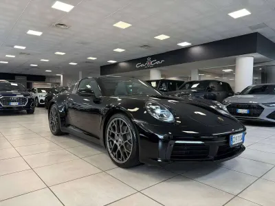 Usata Porsche 911 Targa 4 385 CV (283 kW) 2021 Nero Cabrio