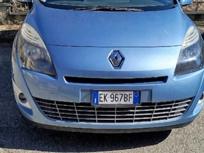 Usata Renault Grand Scénic III 110 CV (80 kW) 2011 Blu Monovolume