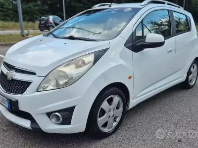 Usata Chevrolet Spark LT 79 CV (58 kW) 2011 Bianco Utilitaria
