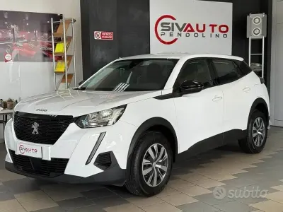 Usata Peugeot 2008 Active 110 CV (80 kW) 2022 Bianco SUV