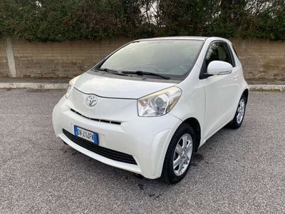 Toyota iQ