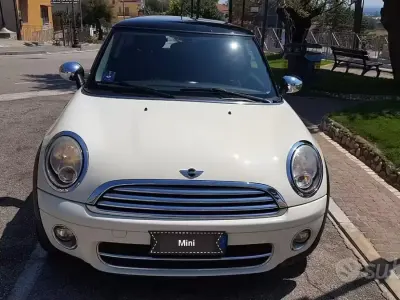 Begagnad Mini Cooper Coupé 112 HK (82 kW) 2010 Vit Sportkupé