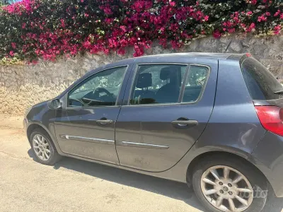 Usata Renault Clio II 85 CV (62 kW) 2006 Grigio Berlina