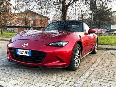 Usata Mazda MX5 Exclusive-Line 132 CV (97 kW) 2023 Rosso Cabrio