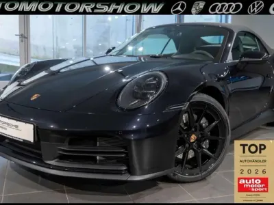 Usata Porsche 911 Carrera Cabriolet 394 CV (289 kW) 2025 Tiefschwarz Cabrio