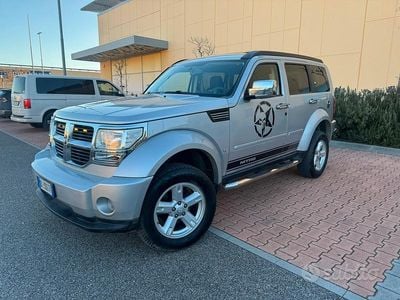 Usata Dodge Nitro 177 CV (130 kW) 2007 Grigio SUV
