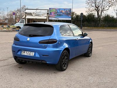 Usata Alfa Romeo 147 149 CV (109 kW) 2007 Blu Utilitaria