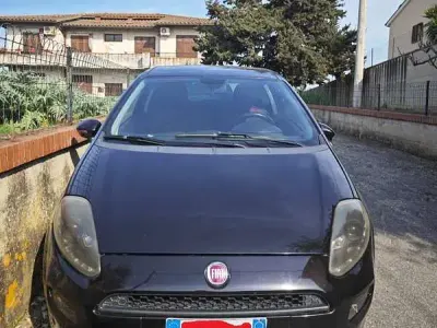 Usata Fiat Punto Racing 75 CV (55 kW) 2016 Nero Utilitaria