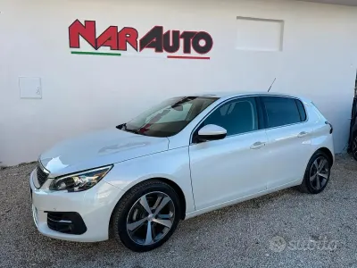 Usata Peugeot 308 Allure 131 CV (96 kW) 2020 Bianco Berlina