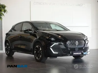 Usata Renault Clio V Techno 116 CV (85 kW) 2026 Nero etoilè Berlina