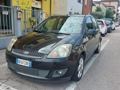 Usata Ford Courier 60 CV (44 kW) 2006 Blu Monovolume