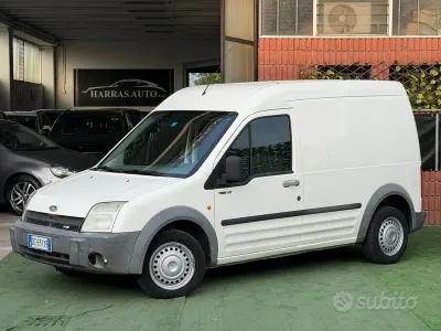 Usata Ford Transit Connect 90 CV (66 kW) 2006 Bianco Monovolume