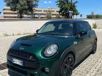 Usata Mini Cooper 170 CV (125 kW) 2016 Verde Utilitaria