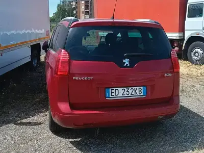 Usata Peugeot 5008