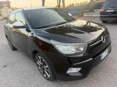 Usata SsangYong Tivoli 115 CV (84 kW) 2016 Nero SUV