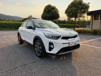 Usata Kia Stonic 97 CV (71 kW) 2018 Bianco SUV