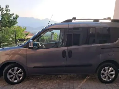 Usata Fiat Doblò Easy 105 CV (77 kW) 2015 Grigio Monovolume