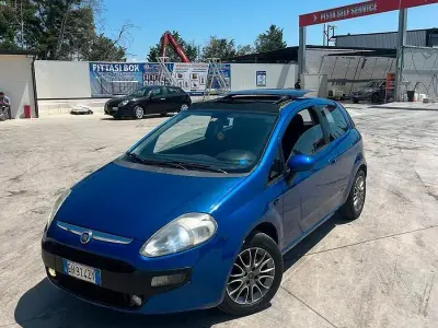 Usata Fiat Punto Evo 77 CV (56 kW) 2011 Utilitaria