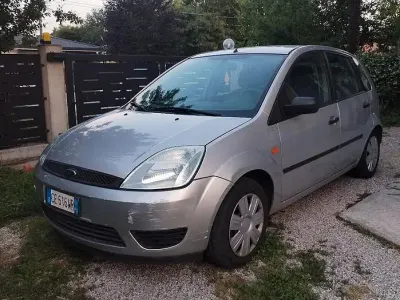 Usata Ford Fiesta 80 CV (58 kW) 2003 Utilitaria