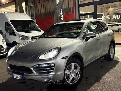 Usata Porsche Cayenne 245 CV (180 kW) 2012 Argento SUV