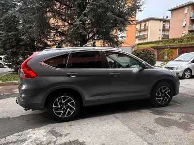 Usata Honda CR-V Elegance 160 CV (117 kW) 2016 Grigio SUV