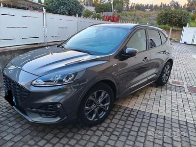 Usata Ford Kuga 120 CV (88 kW) 2022 SUV
