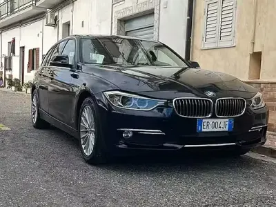 Usata BMW 320 Luxury Line 184 CV (135 kW) 2013 Nero Station wagon