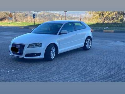 usata Audi A3 1.9 tdi Ambition s-tronic