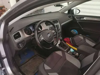 Usata VW Golf VII Comfortline 110 CV (80 kW) 2017 Grigio Berlina