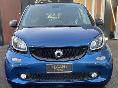 Usata Smart ForTwo Coupé Superpassion 71 CV (52 kW) 2019 Blu/azzurro Utilitaria