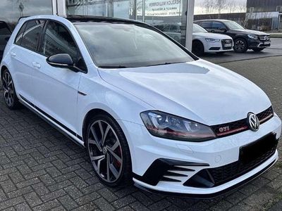 Usata VW Golf VII GTI 265 CV (194 kW) 2017 Berlina