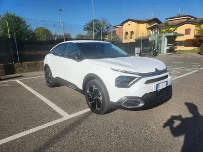 Usado Citroën C4 Feel 131 CV (96 kW) 2022 Blanco Berlina