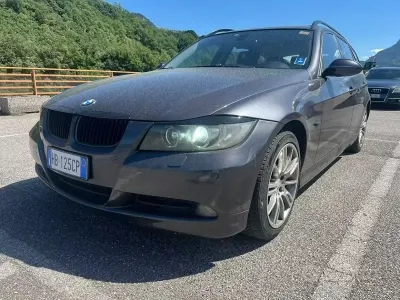 Usata BMW 320 Sport Line 177 CV (130 kW) 2008 Grigio Station wagon